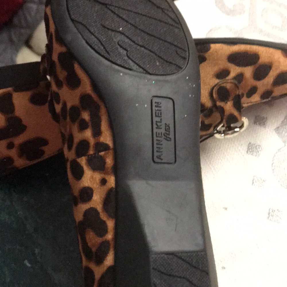 New brand Ann Klein fiats woman shoes .